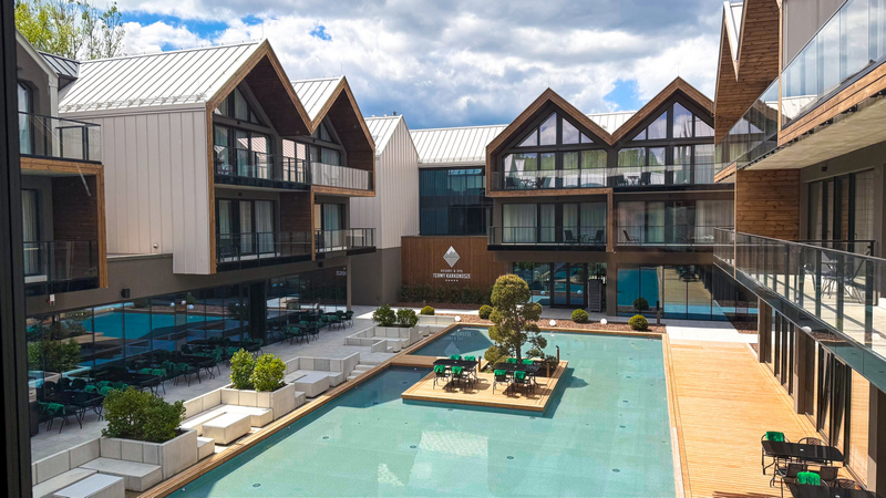 Basen zewnętrzny w Termy Karkonosze Resort & Spa