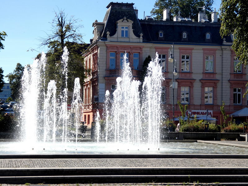 Fontanna na Placu Bohaterów Westerplatte w Zielonej Górze