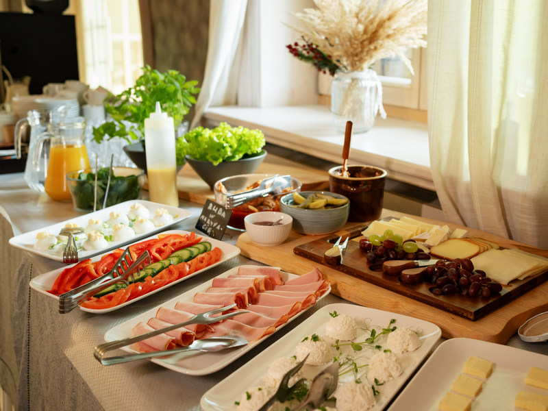 Śniadanie w formie bufetu w hotelu w Szczyrku