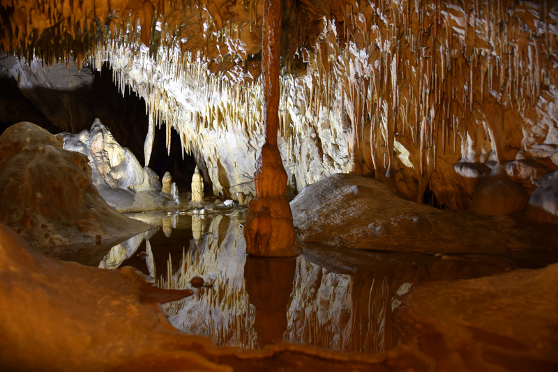 Jaskinia Raj - największa atrakcja Gór Świętokrzyskich
