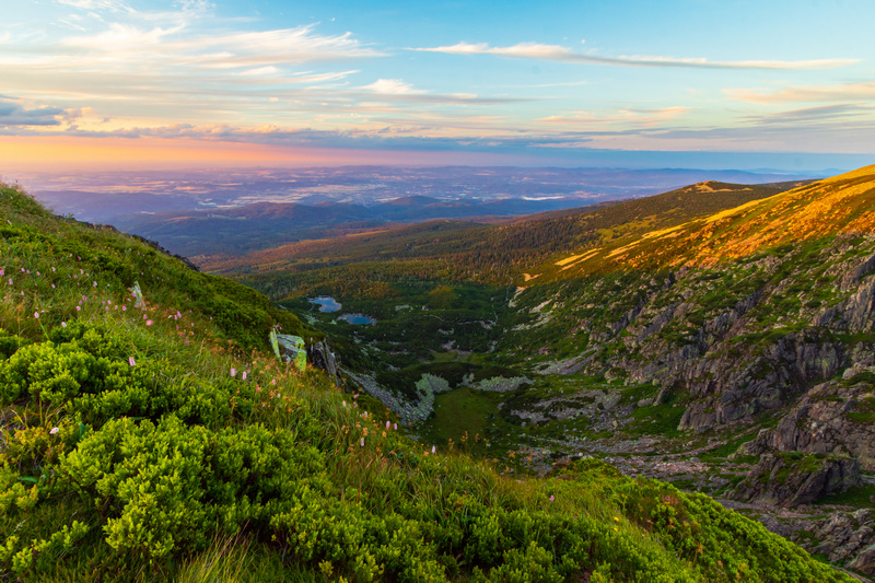 Krajobraz Karkonoszy ze Śnieżnych Kotłów