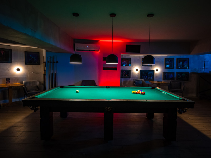 Stół do bilarda w hotelu