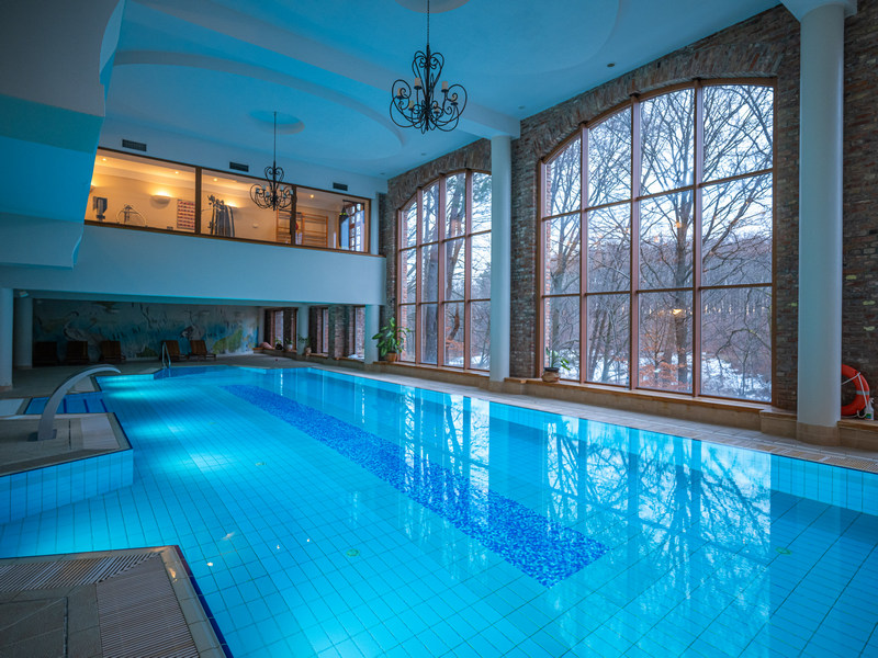 Basen w Dolinie Charlotty