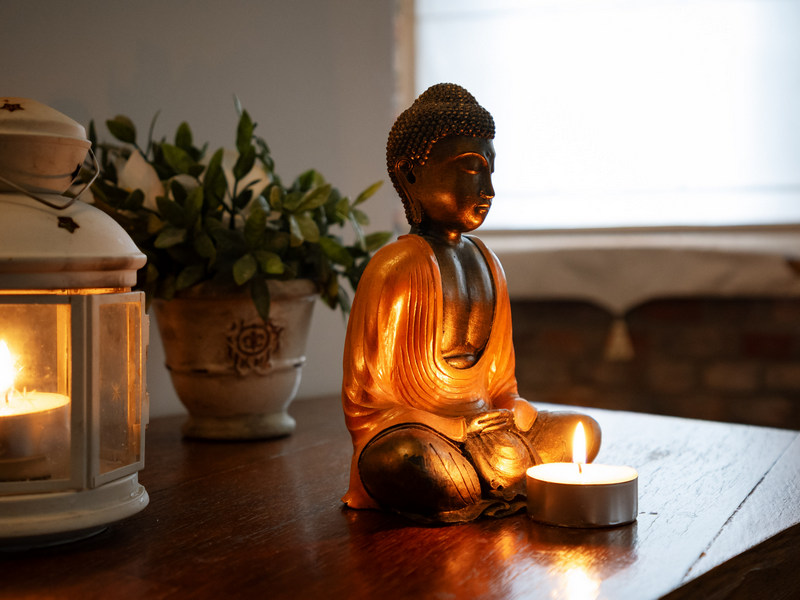 Wnętrza Spa Bali Hai w Dolinie Charlotty z balijskimi dekoracjami