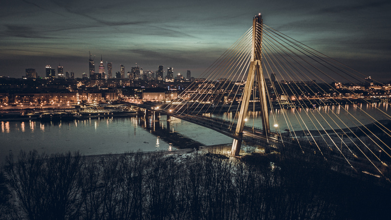 Most Świętokrzyski w Warszawie nocą