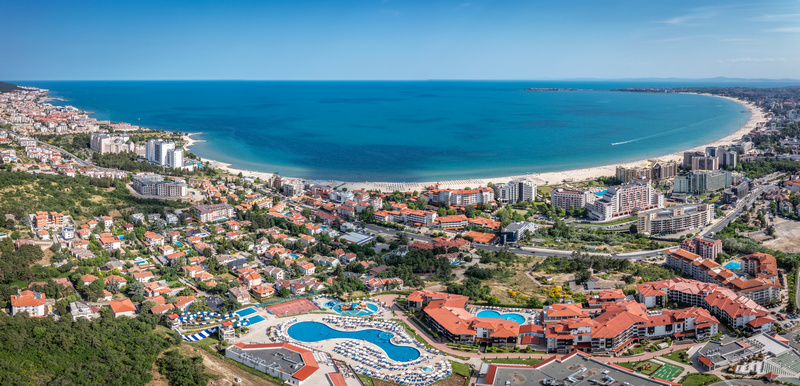 Widok z góry hoteli i basenów w Słonecznym Brzegu
