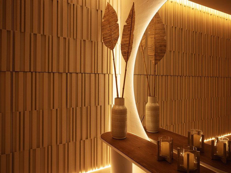Eleganckie wnętrze hotelowego spa nad morzem