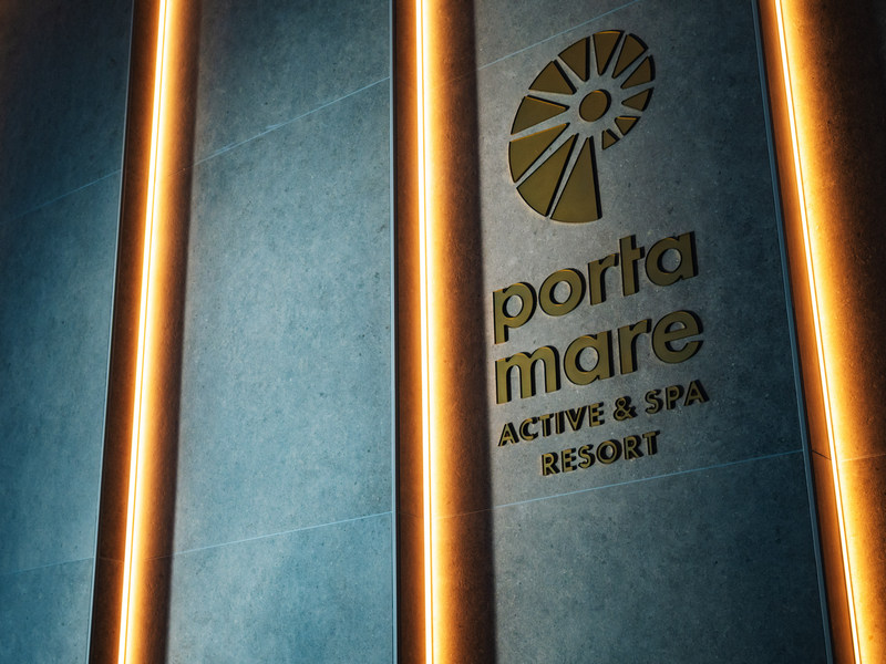 Fasada budynku Porta Mare Active & Spa Resort 