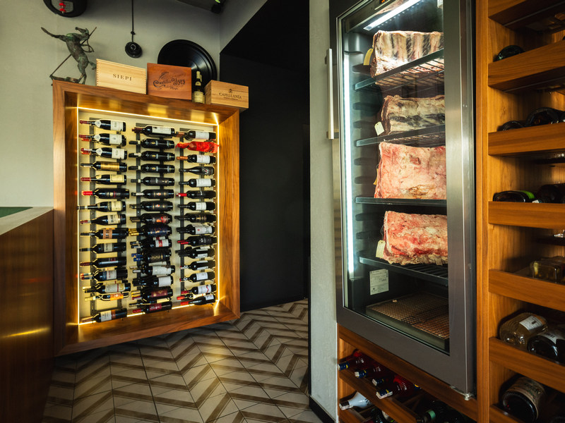Wybór win w restauracji w hotelu nad Jeziorem Żywieckim