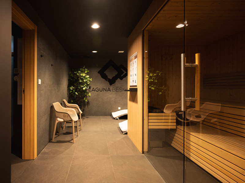 Wnętrza strefy wellness w hotelu nad Jeziorem Żywieckim