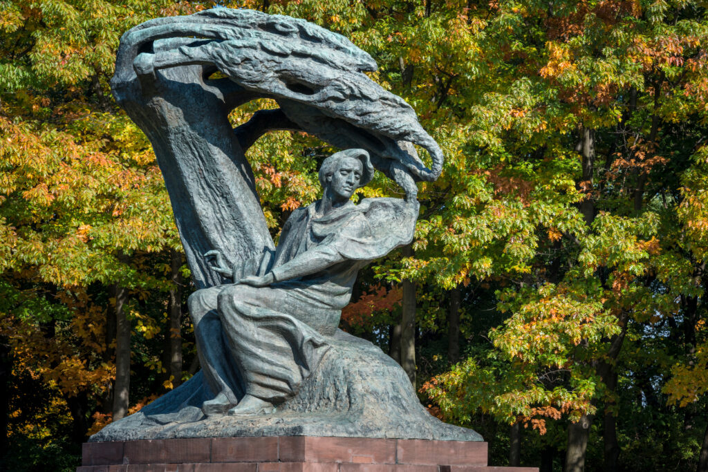 Śladami wybitnego kompozytora – Fryderyk Chopin i jego Warszawa: muzeum, koncerty i miejsca pamięci 