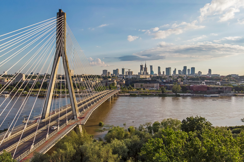 Widok na Wisłę oraz Warszawę