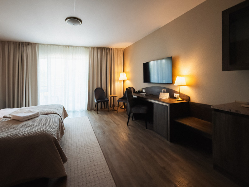 Wnętrza pokoju w hotelu Juvena nad morzem