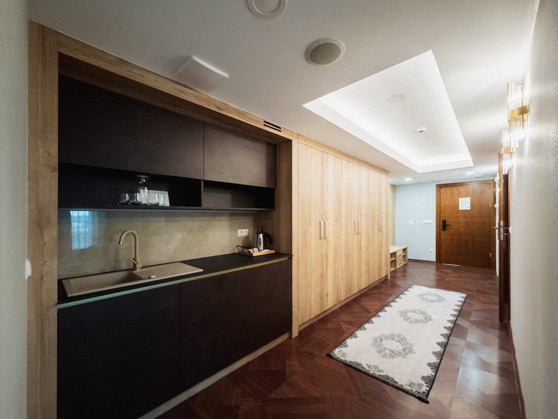 Aneks kuchenny w apartamencie w hotelu Juvena nad morzem 