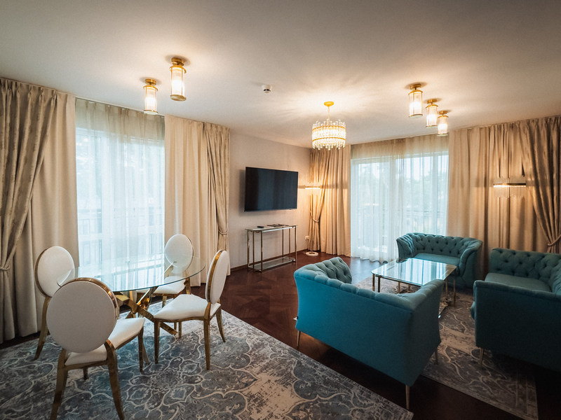 Wnętrza apartamentu w hotelu Juvena nad morzem  