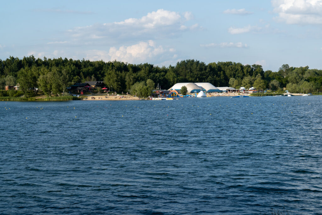 Kąpieliska Kraków i okolice – dojazd, atrakcje i wskazówki dla plażowiczów