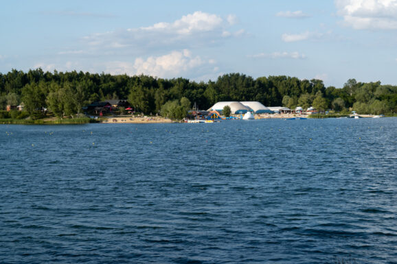 Kąpieliska Kraków i okolice – dojazd, atrakcje i wskazówki dla plażowiczów