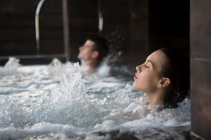 Para odpoczywająca w SPA