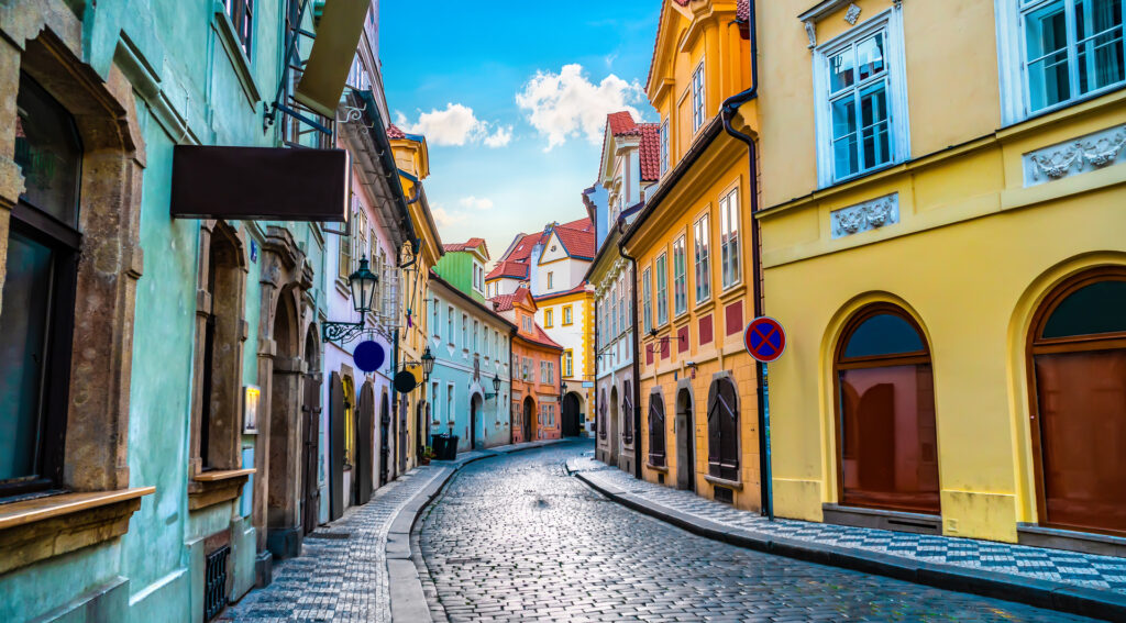 Praga poza szlakiem – nietypowe atrakcje, dzielnice i wieczorny plan