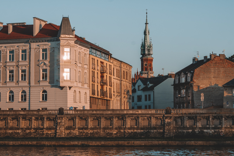 Widok na kościół na Podgórzu