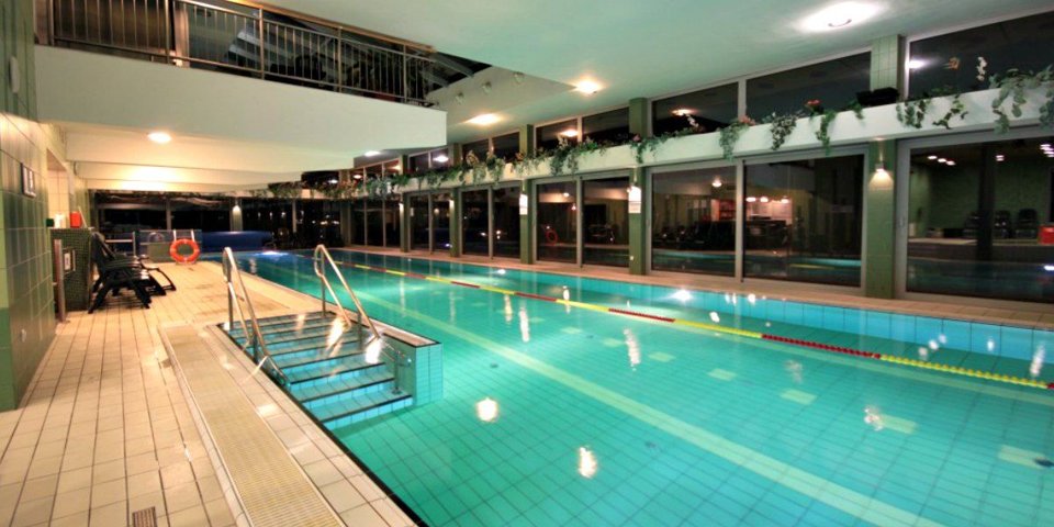 Hotel dysponuje strefą wellness z 25-metrowym basenem