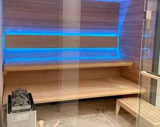 Nową atrakcją hotelu jest nowoczesna sauna z opcją koloroterapii