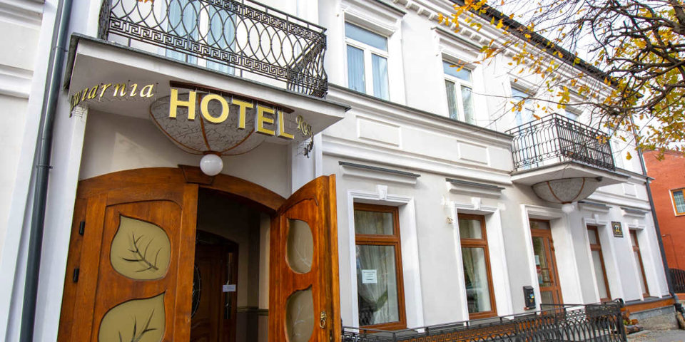 Hotel położony jest w Augustowie