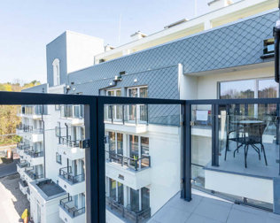 Każdy apartament dodatkowo posiada balkon