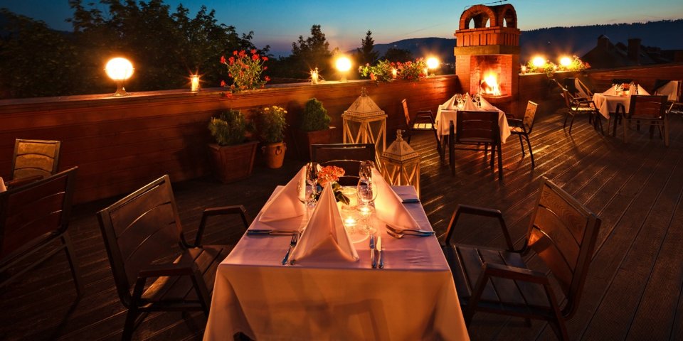 To świetne miejsce na romantyczną kolację w Zakopanem