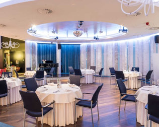 Vanilla Sky to restauracja z klimatyczną lokalizacją i przestronnymi wnętrzami