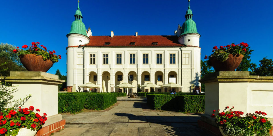 Jest to jedna z najpiękniejszych budowli renesansowych w Polsce