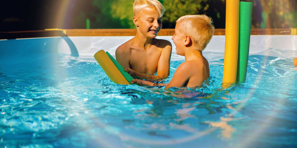 Dzieci uwielbiają zewnętrzny basen w Karpaczu