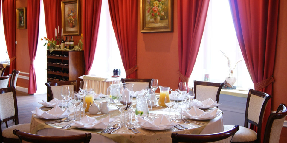 Restauracja Hotelu Wieniawa posiada 8 eleganckich sal