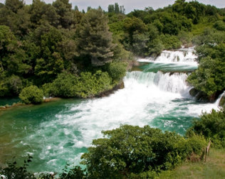 Będąc w Dalmacji, warto odwiedzić Park Narodowy rzeki Krka