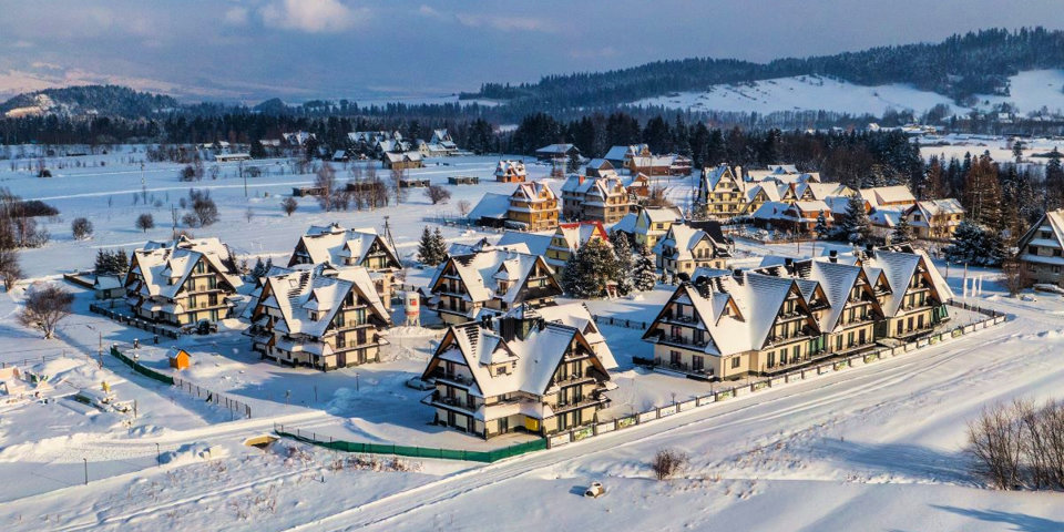 Sun & Snow Resorts Białka Tatrzańska jest malowniczo położony u podnóża Tatr
