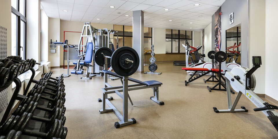Wyposażona sala fitness pozwala dbać o formę