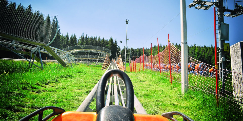 Atrakcje: Czarna Żmija - najdłuższy w Polsce alpine coaster