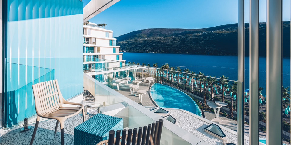 Carine Hotel Kumor***** to nowy hotel w Zatoce Kotorskiej