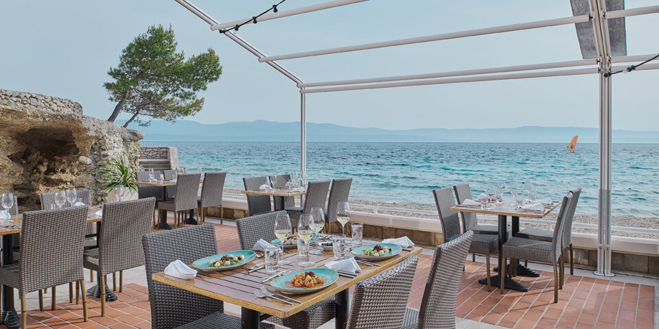 Piękna widokowa restauracja znajduje się także nad brzegiem Adriatyku