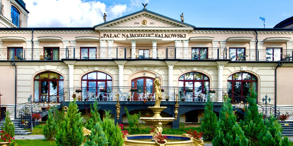 Pałac na Wodzie Falkowski w Augustowie