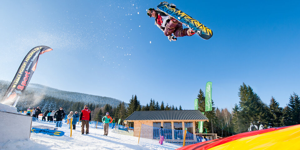 Oraz snowpark dla poszukiwaczy adrenaliny
