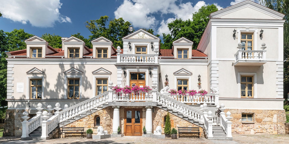 Hotel Pałac Tarnawskich znajduje się w pięknie odrestaurowanym pałacu