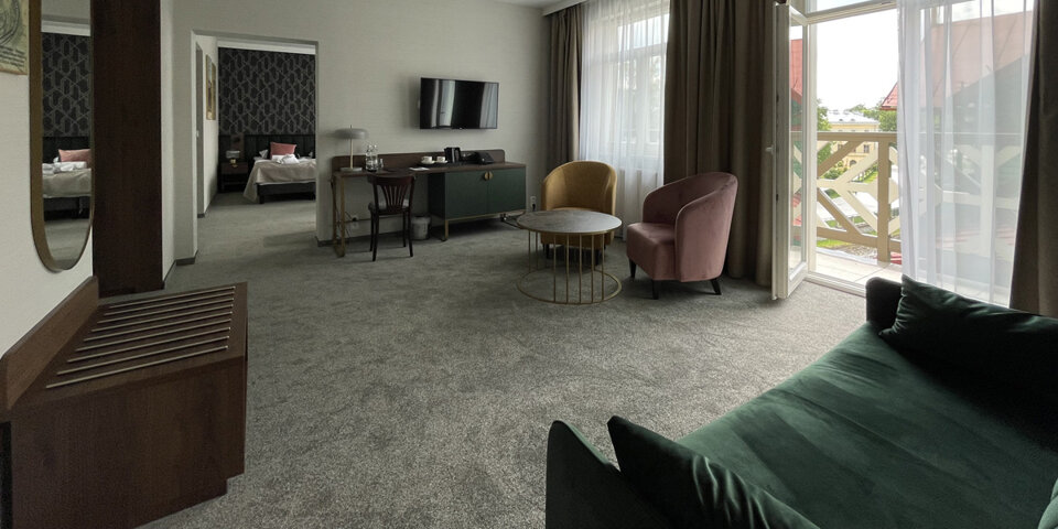 2-pokojowy klimatyzowany Apartament Suite Deluxe ma 52 m2 powierzchni
