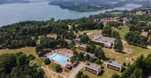 Hotel Dobczyce jest malowniczo położony nad zalewem z panoramicznymi widokami