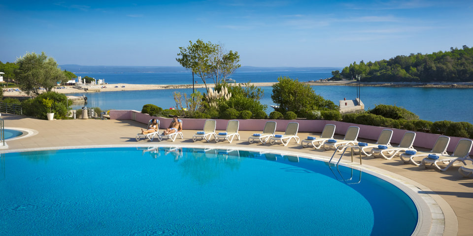All Suite Island Hotel Istra**** jest zjawiskowo położony na wyspie