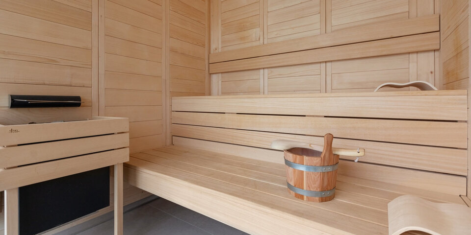 Goście mogą zrelaksować się w strefie wellness z saunami