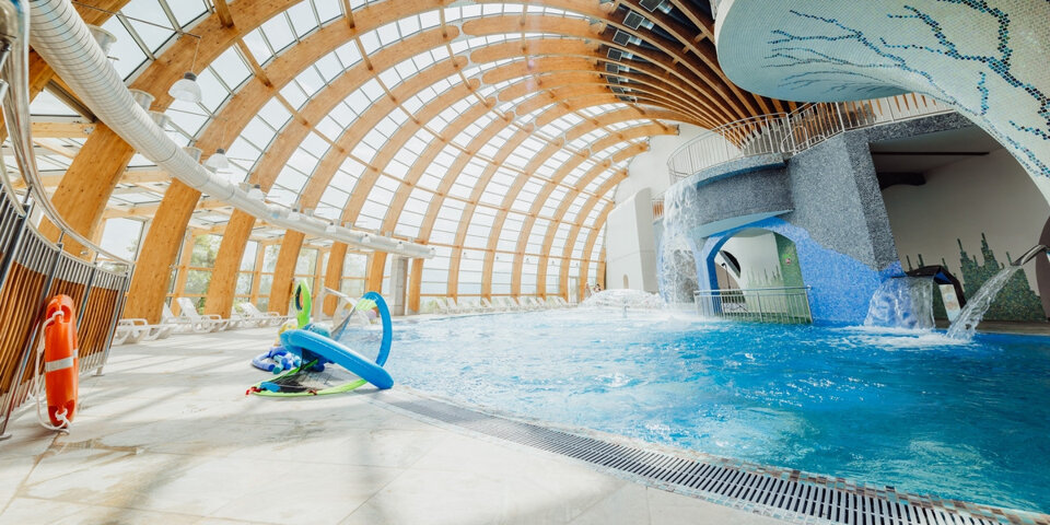Jeden z największych kompleksów basenowych z atrakcjami wodnymi w Karkonoszach