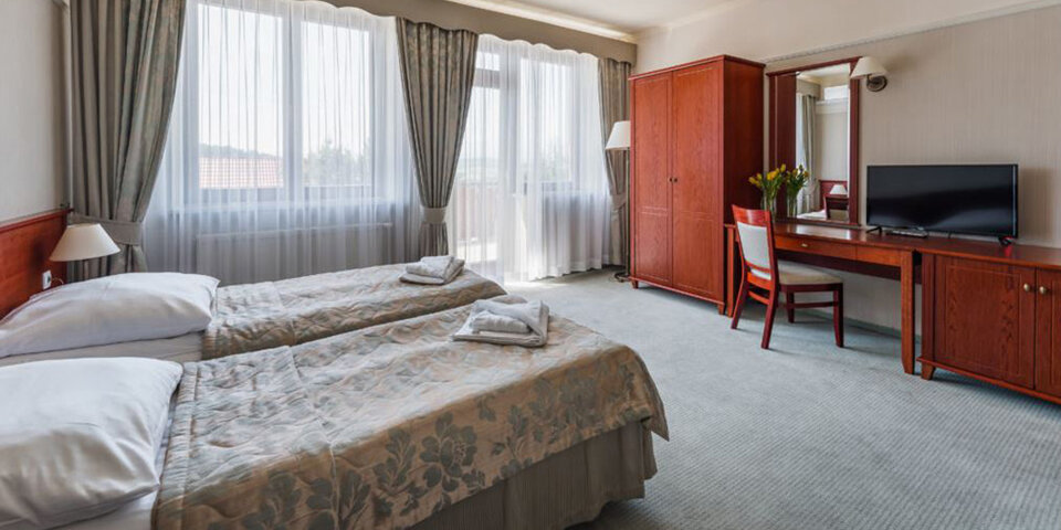 Obiekt Umina oferuje przestronne pokoje lux (20 m2) z balkonami i łazienkami