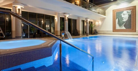Goście apartamentów mogą korzystać z wodnej strefy w Hotelu Lambert Medical SPA