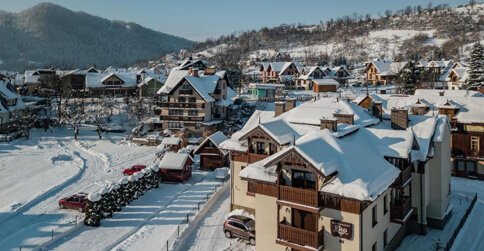 Zimą na sąsiedniej Palenicy panują bardzo dobre warunki narciarskie